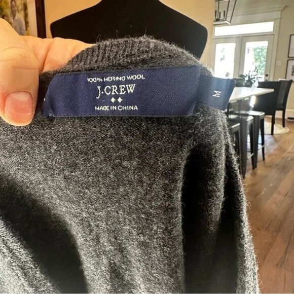 J. Crew Men's Charcoal Sweater 100% Merino Wool V Neck EUC - Picture 2 of 5